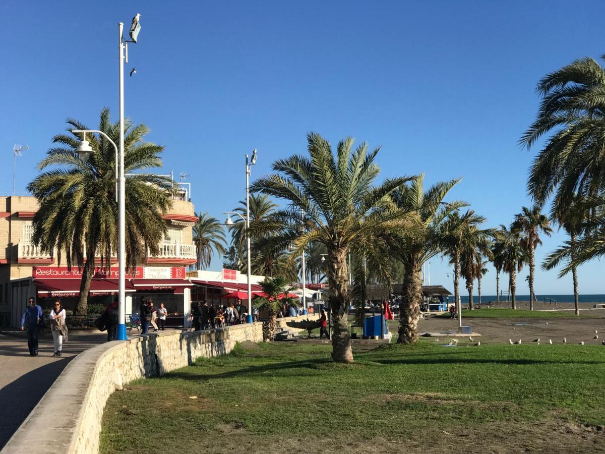 Malaga Beach House, 2 City Bikes, 2 Children'S Bikes, Wifi, Big Terrace, Bbq, Family, Childfriendly Екстер'єр фото