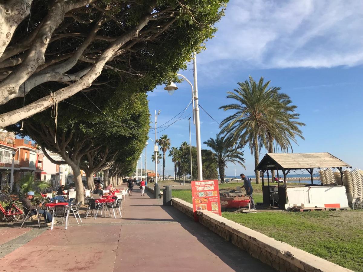 Malaga Beach House, 2 City Bikes, 2 Children'S Bikes, Wifi, Big Terrace, Bbq, Family, Childfriendly Екстер'єр фото