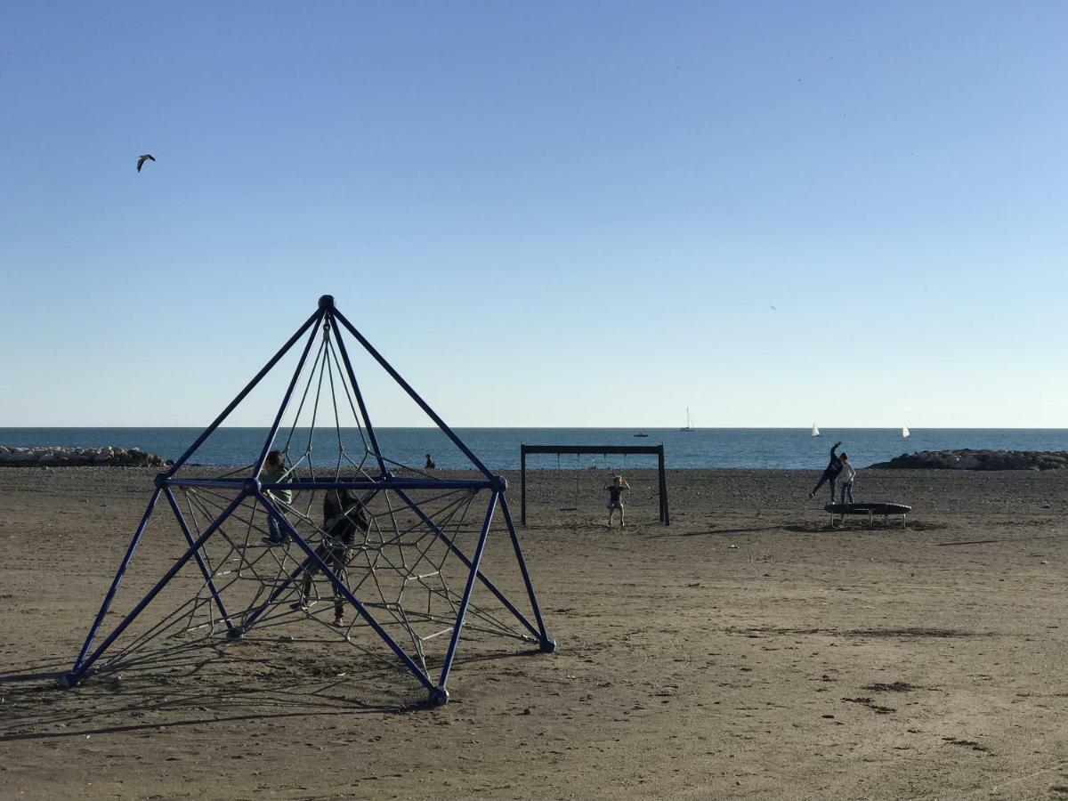 Malaga Beach House, 2 City Bikes, 2 Children'S Bikes, Wifi, Big Terrace, Bbq, Family, Childfriendly Екстер'єр фото